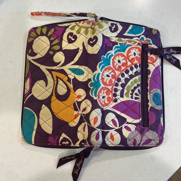 Vera Bradley Wristlet Wallet Plum Crazy - Picture 4 of 4